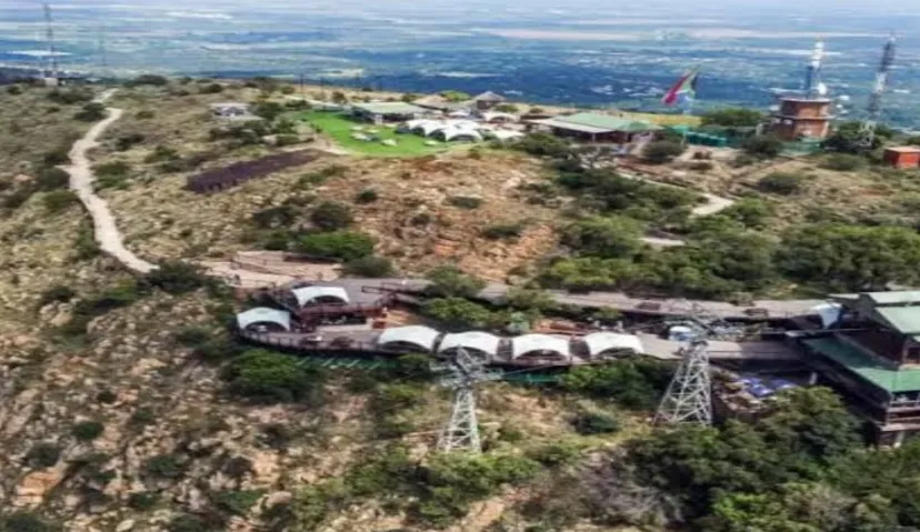 Hartbeespoort Dam and Cableway 2